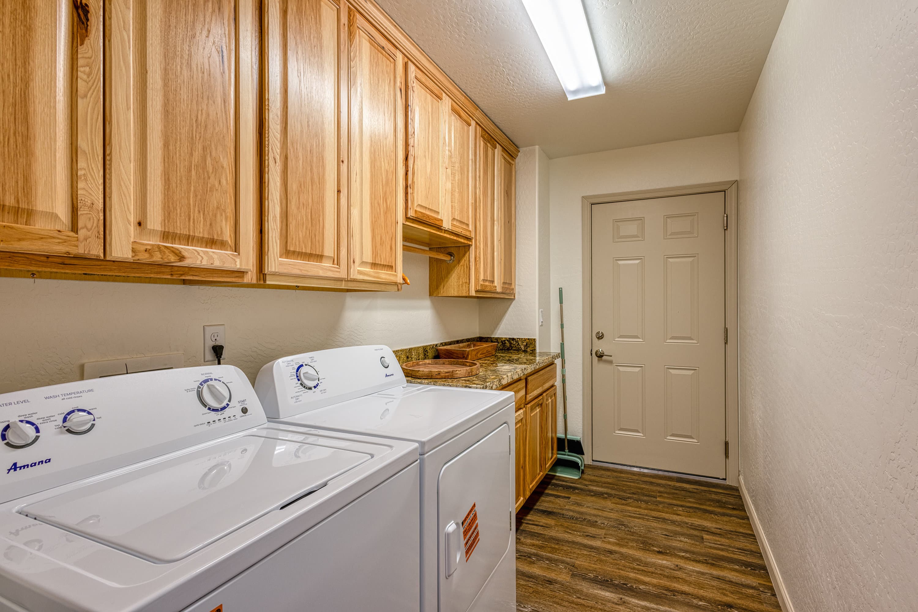 Carefree Cabin — photo 32